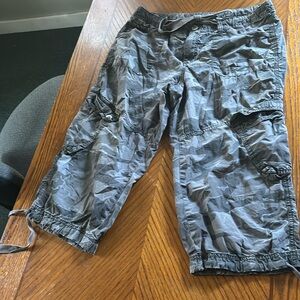 camo capris cargos with drawstring for waist and ankles
